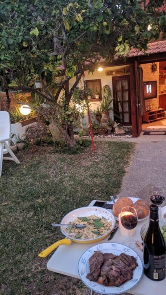Czarina Cabin הבקתה הקיסרית והדירה הקיסרית Czarina Apartment Caesarea Buitenkant foto